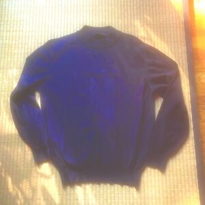 Men’s classic💯 merino extra fine wool, dark navy, crewneck sweater.